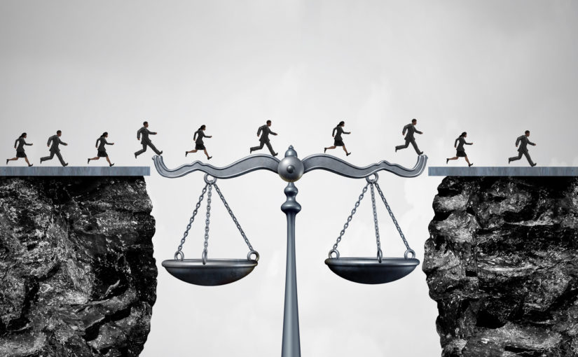 Mecenas to prawnik, którego zobowiązaniem jest konsulting porady z kodeksów prawnych.