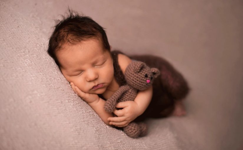 Przyjście na świat bobasa to czas zadziwiający potrzebujemy zatrzymać ową chwile.